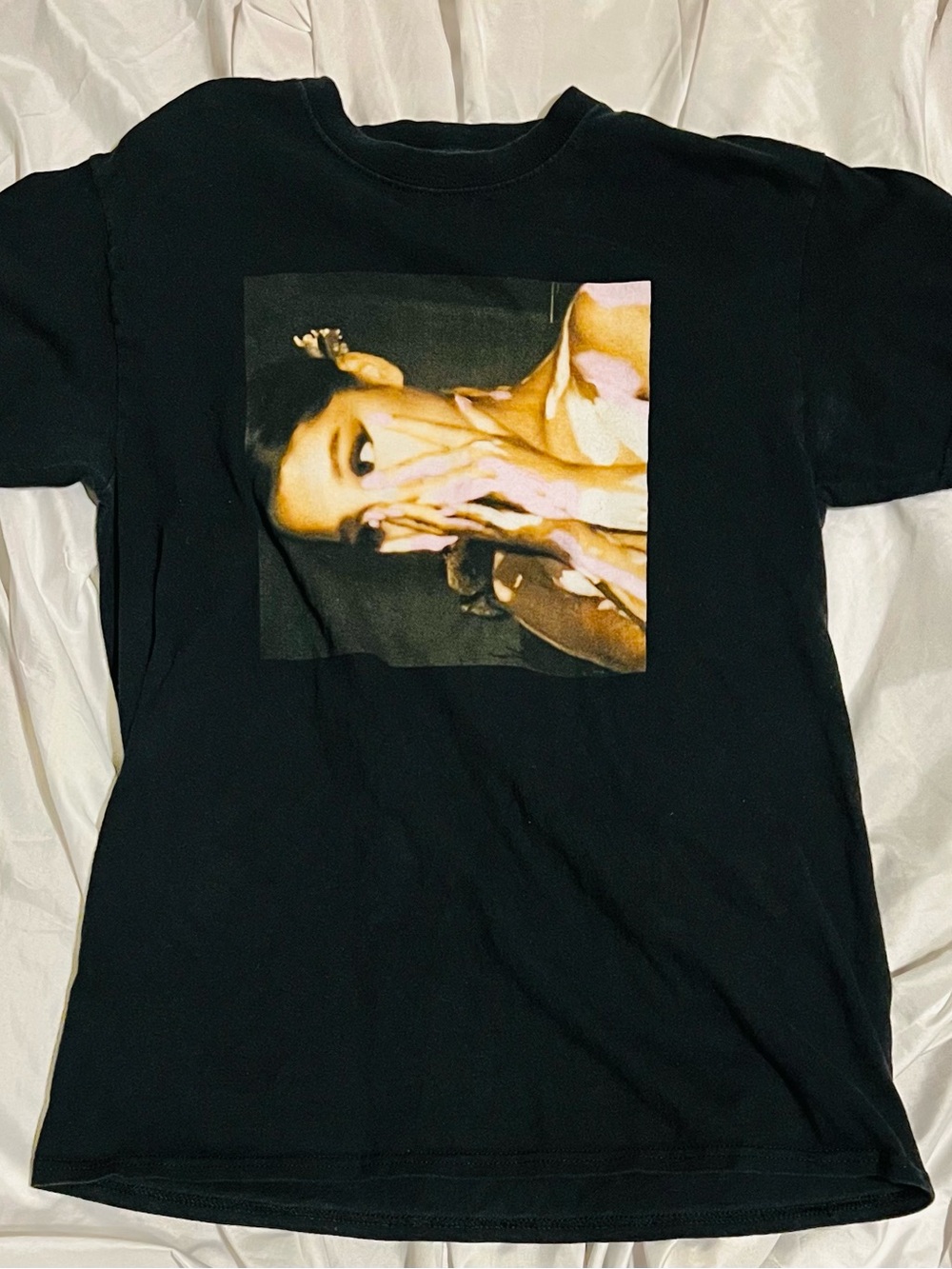 Ariana Grande Black Graphic Tee with White Interior Print Size L unisex